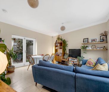 2 bedroom House To Let - Photo 2