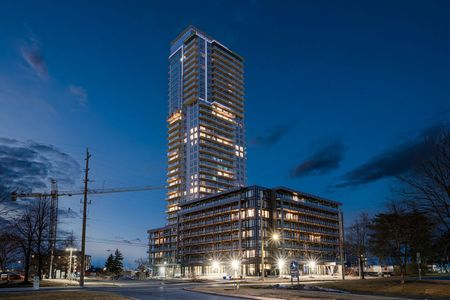 Luxo Place - Ottawa’s Ultimate Luxury Rental with Unmatched Amenities - Photo 3