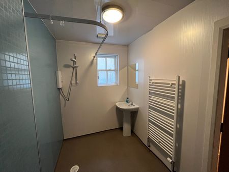 5 Bed Semi-Detached House, Merkland Road, AB24 - Photo 3