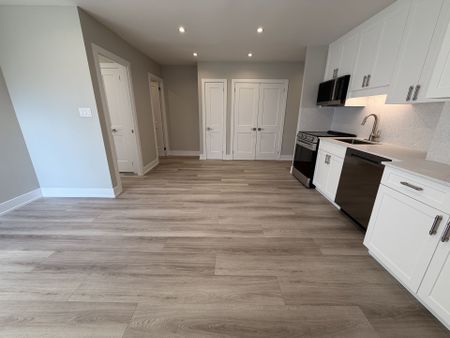 For Lease - 699 Balliol Street Unit# 303, Toronto, Ontario - Photo 5
