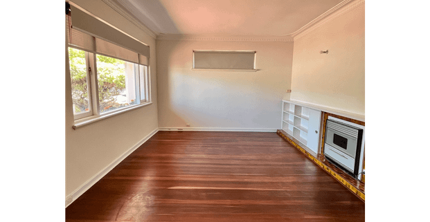 Spacious 3-Bedroom Home - Freshly Painted & Newly Polished Wooden Floorboards - Photo 1