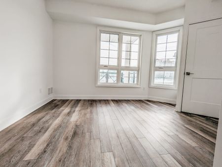 For Lease - 50 Lakebreeze Drive Unit# 109, Clarington, Ontario - Photo 5