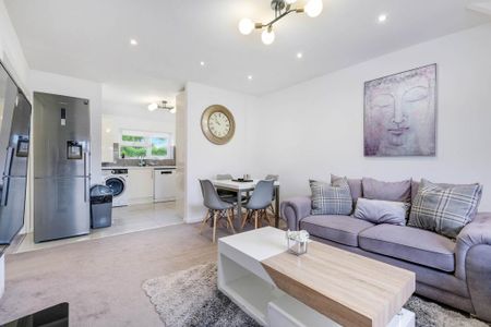 2 bedroom apartment to rent - Photo 3