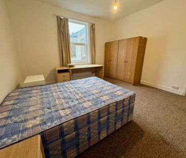 TWO DOUBLE BEDROOMS, BOURNEMOUTH (P01531) - Photo 1