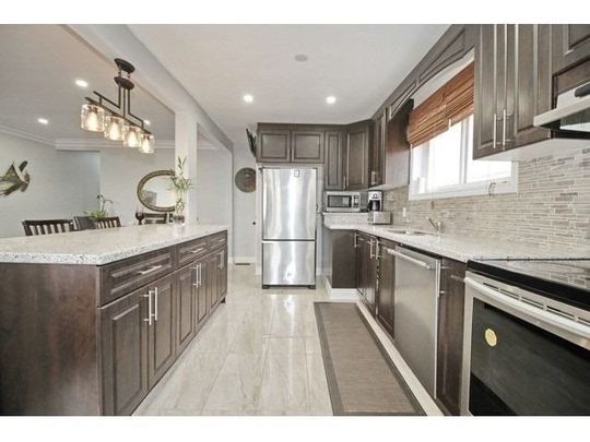 For Lease - 92 Kingsmere Crescent Unit# (Main), Brampton, Ontario - Photo 1