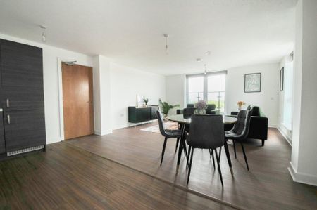 3 bedroom apartment to rent - Photo 5