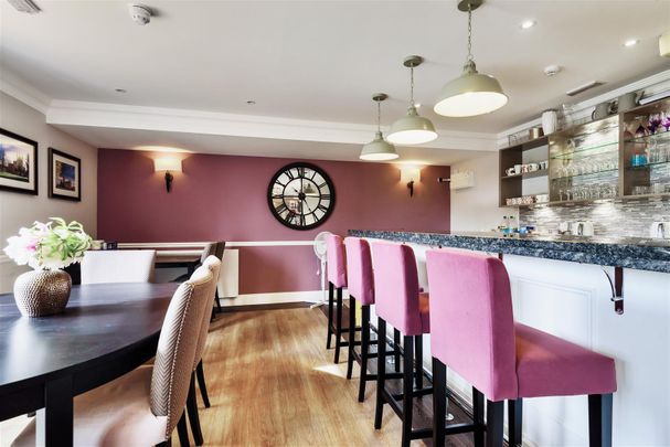 Chelmer Lodge, Chelmsford - Photo 1