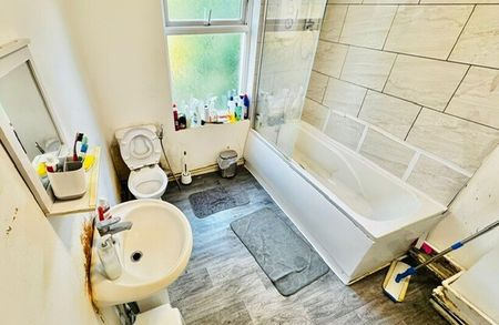 Richmond Road, Dudley, DY2 8QL - Photo 2