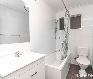 One Bedroom Unit Close To Amenities - Photo 5
