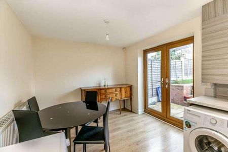 Woollin Avenue, Tingley, WF3 - Photo 2