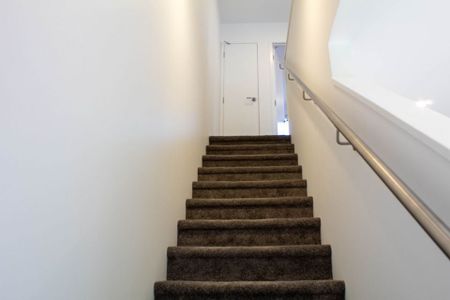 Chic 2BR Henderson Haven w/ Courtyard - Photo 3