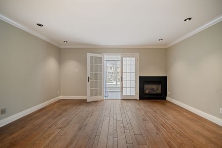 For Lease - 1 Chipstead Road, Toronto, Ontario - Photo 4