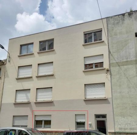 Location Appartement 1 pièce 48m² ST ETIENNE 42000 - Photo 2