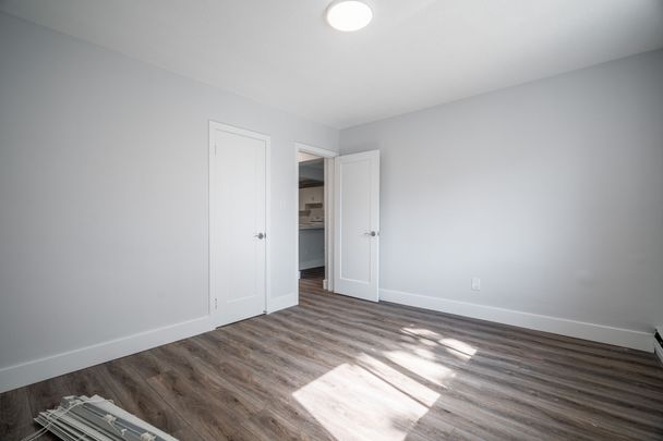 For Lease - 2161 Ghent Avenue Unit# 4, Burlington, Ontario - Photo 1