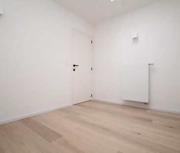 2-slaapkamerappartement met terras te huur in Sint-Niklaas - Photo 5
