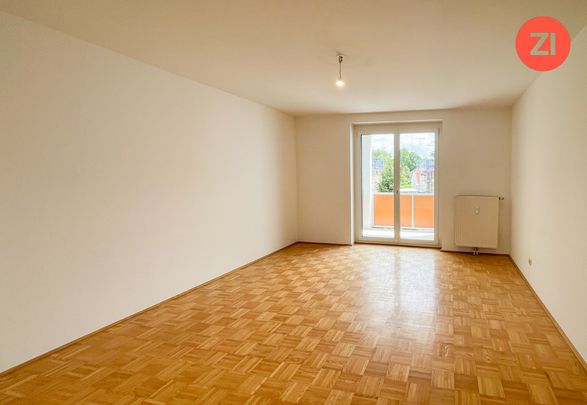 Geförderte 3- Zimmer Wohnung inkl. Loggia und Stellplatz! Einbau einer Küche möglich - Photo 1
