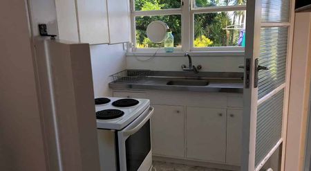 Self Contained Cozy Cottage - Photo 2