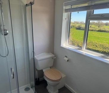 3 bedroom detached house to rent - Photo 6