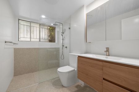 North-facing Luxury Garden Apartment in Bondi's quiet cul-de-sac - Photo 5