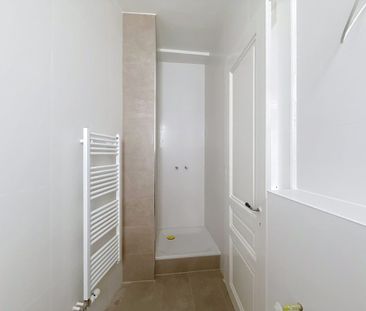 Bel appartement de 1.5 pièce entièrement rénové au 4ème étage. - Foto 1