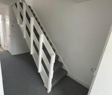 3 bedroom house to rent - Photo 3