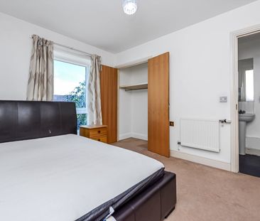 2 Bed Flat, Drinkwater Road, HA2 - Photo 2