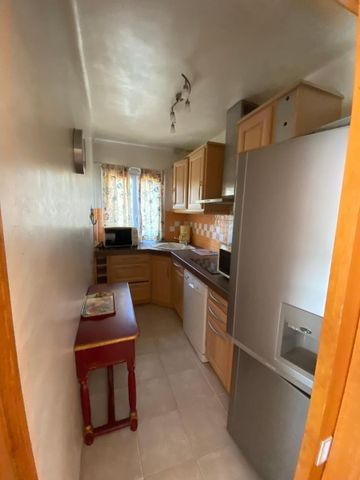 Location Appartement 2 pièces 45m² ST AYGULF 83370 - Photo 5