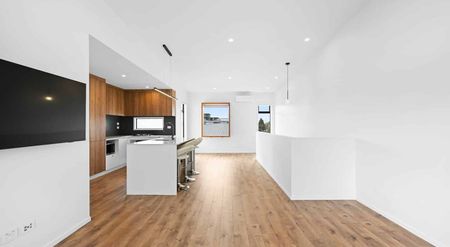 Modern Elegance in the Heart of Hamilton - Photo 3