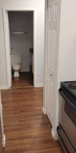 Available Mar 1st - 1 bedroom w/den near Lougheed Mall - Photo 3