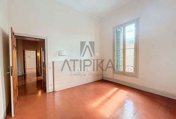 Casa señorial junto a la Clínica Teknon, Barcelona