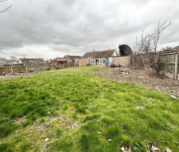 Cunningham Crescent, Birchington, CT7 - Photo 3