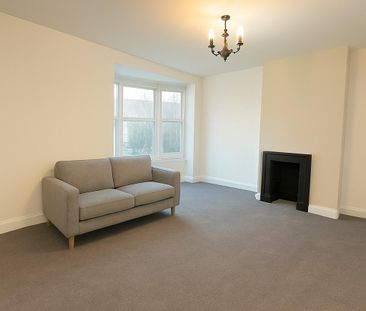 4 bedroom terraced house to rent - Photo 1