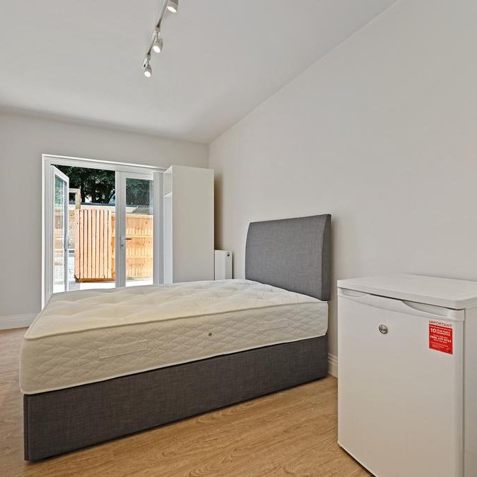 1 bedroom house of multiple occupation to rent - Photo 1