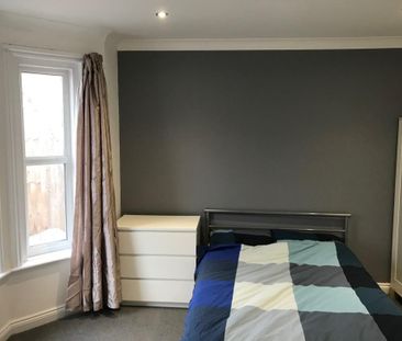 5 bedroom detached house to rent - Photo 6