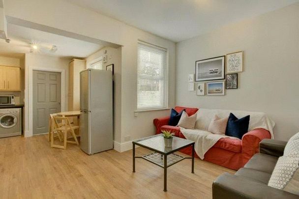 5 bedroom terraced house to rent - Photo 1