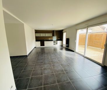 Location Appartement 3 pièces 71m² - Photo 2