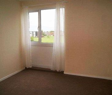 Rowan Court, Forest Hall, Newcastle Upon Tyne, NE12 - Photo 5