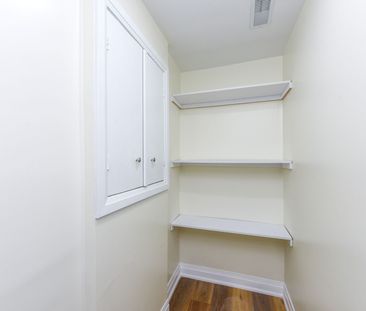 For Lease - 5744 Philip Drive Unit# Basement, Mississauga, Ontario - Photo 2