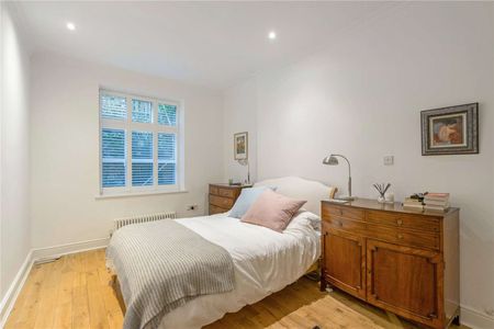 Luxury Two-Bedroom Apartment | Clifton Village | Exceptional Finish & Prime Location. - Photo 3