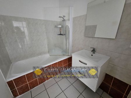 Location Appartement 3 pièces 63m² FIRMINY 42700 - Photo 5