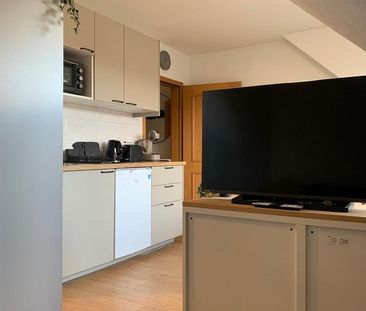 Schöne 1-Zimmer-Wohnung in Jena-Cospeda – frisch renoviert & möbl - Foto 1