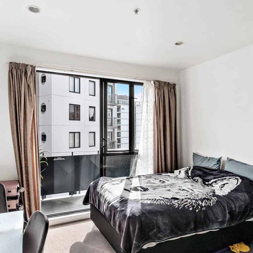 Superb Location - Photo 1