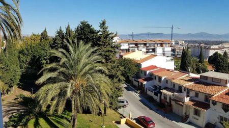 Alquiler de piso en Calle la Colina - Photo 4