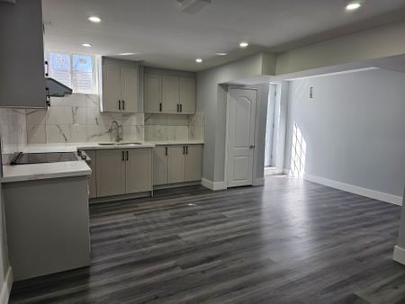 For Lease - 6306 Crickadorn Court, Mississauga, Ontario - Photo 4