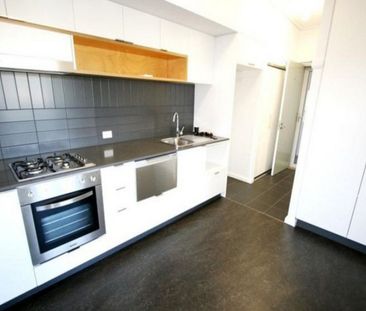 Style and convenience! - Photo 5