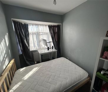 2 bedroom semi-detached house to rent - Photo 4