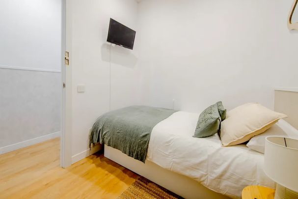 Calle de Bretón de los Herreros, Madrid, Community of Madrid 28003 - Photo 1