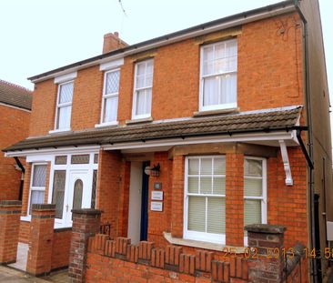 Windsor Street, Bletchley, Milton Keynes, MK2 - Photo 2