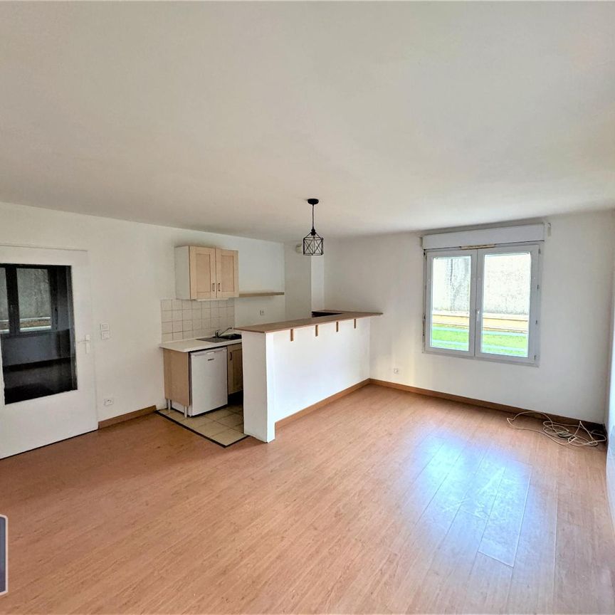 Location Appartement 1 pièce 38m² LILLE 59000 - Photo 1