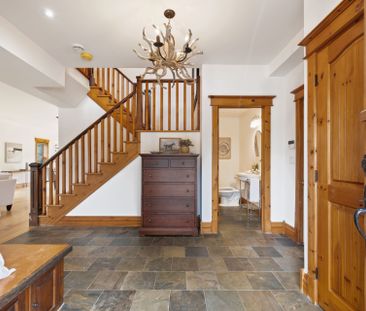 For Lease - 161 Snowbridge Way, Blue Mountains, Ontario - Photo 2